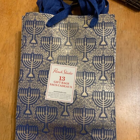 Punch Studio Chanukah gift bags ( set of 13) - Picture 2 of 5